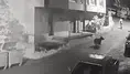 Ayıdan canını zor kurtardı: O kaçtı ayı böyle kovaladı