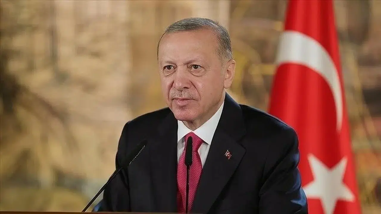 "Ülkemizin demokrasi ve kalkınma atılımlarını tasarlarken en çok gençlerimize güveniyoruz"