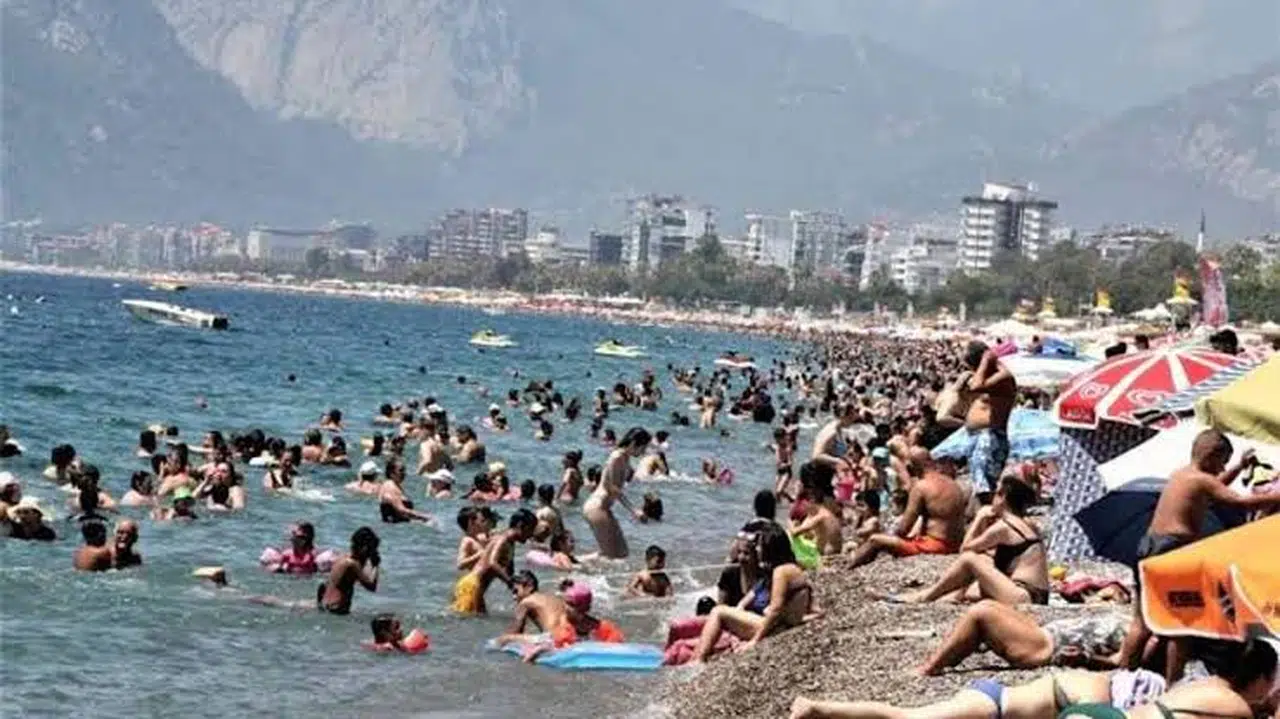 Konyaaltı'nda resmen yaz havası esiyor