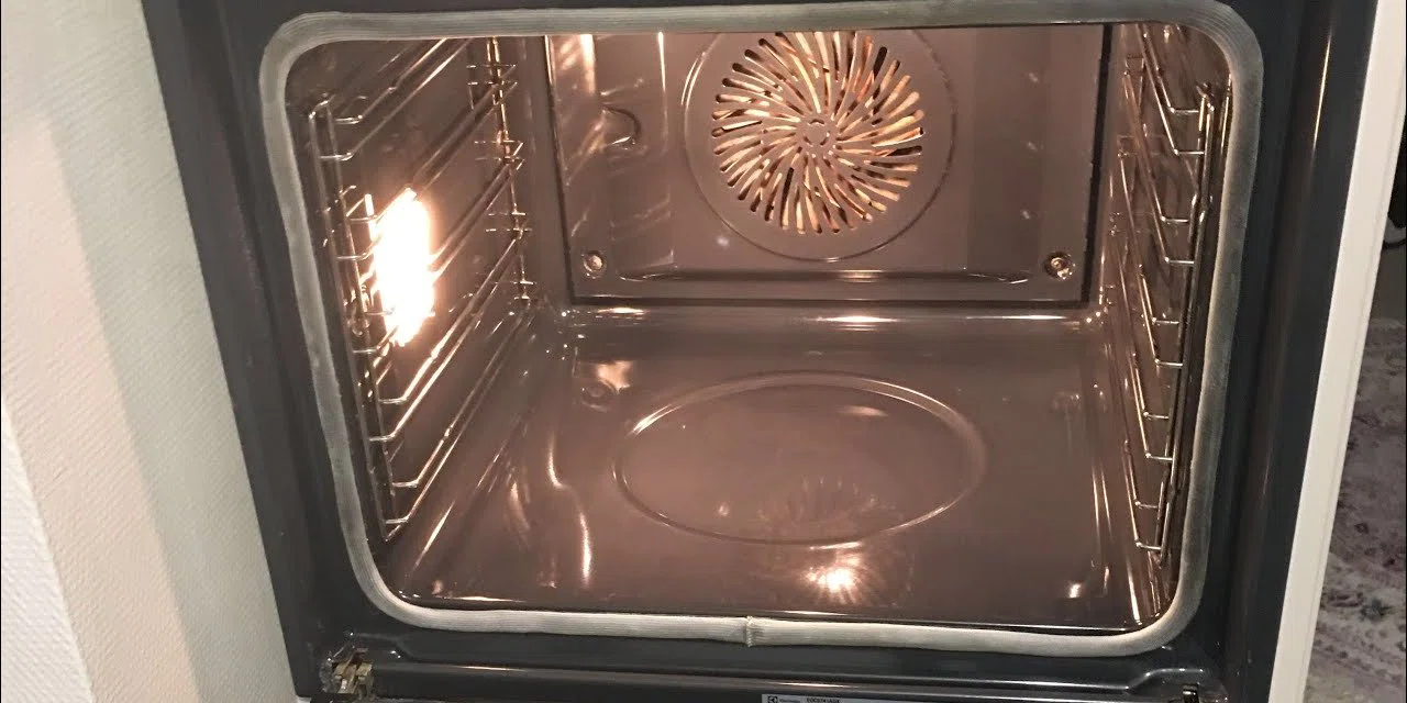 Evde yemek yaptıktan sonra, Fırının camını onunla temizleyin, ne yağ kalacak ne leke...