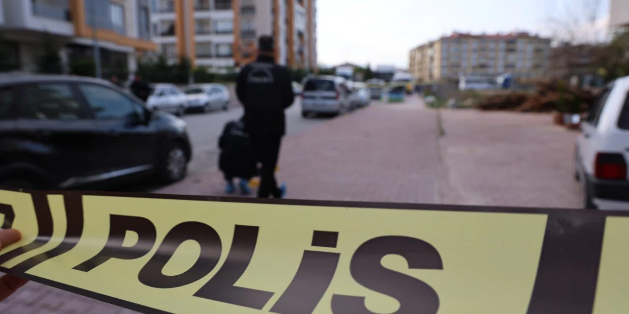 Konya'da sokak ortasında bıçaklı kavga: 2 ağır yaralı