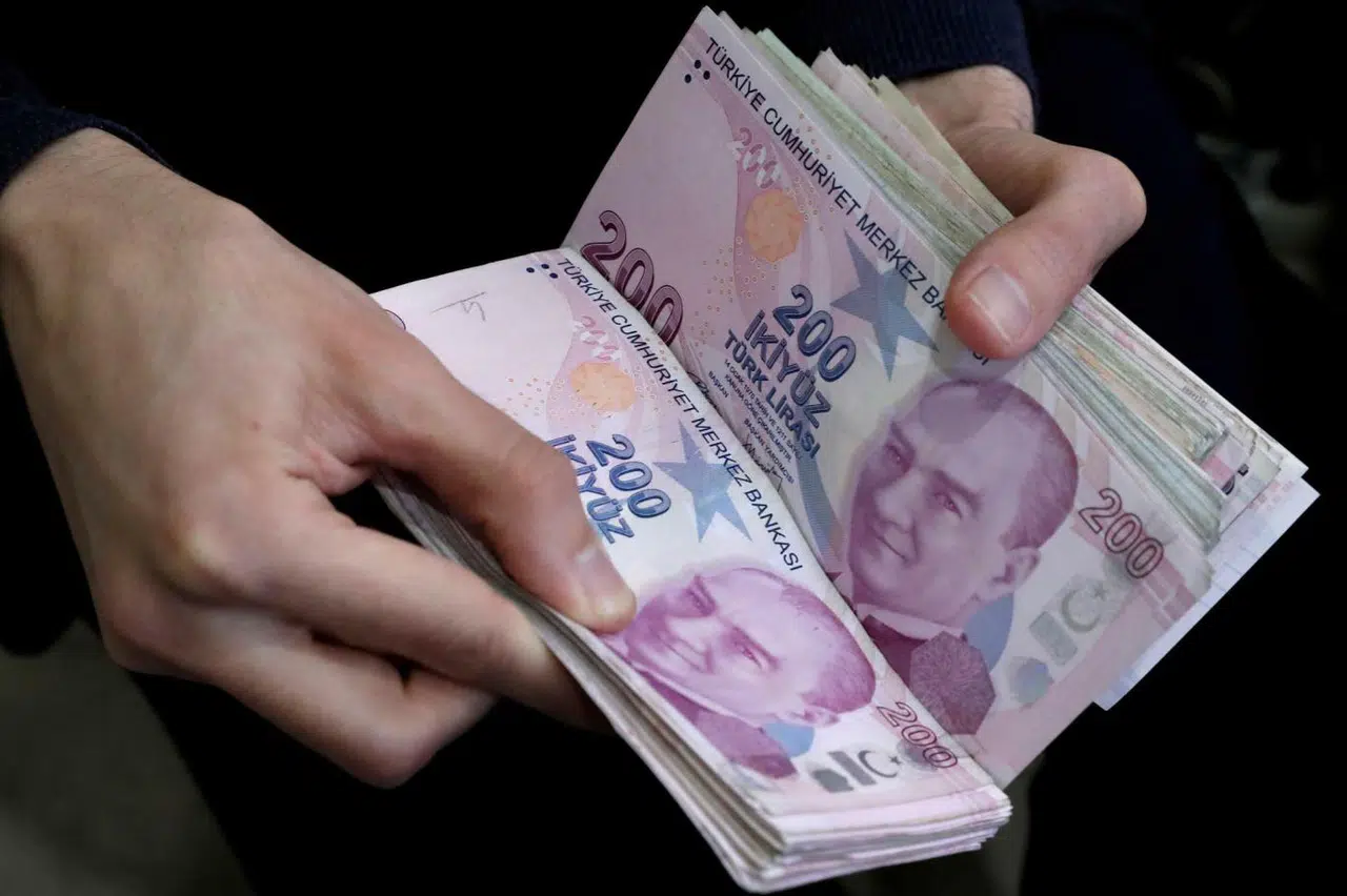 Enflasyon yıllık yüzde 44,38 arttı, memur ve emekli zamları belli oldu