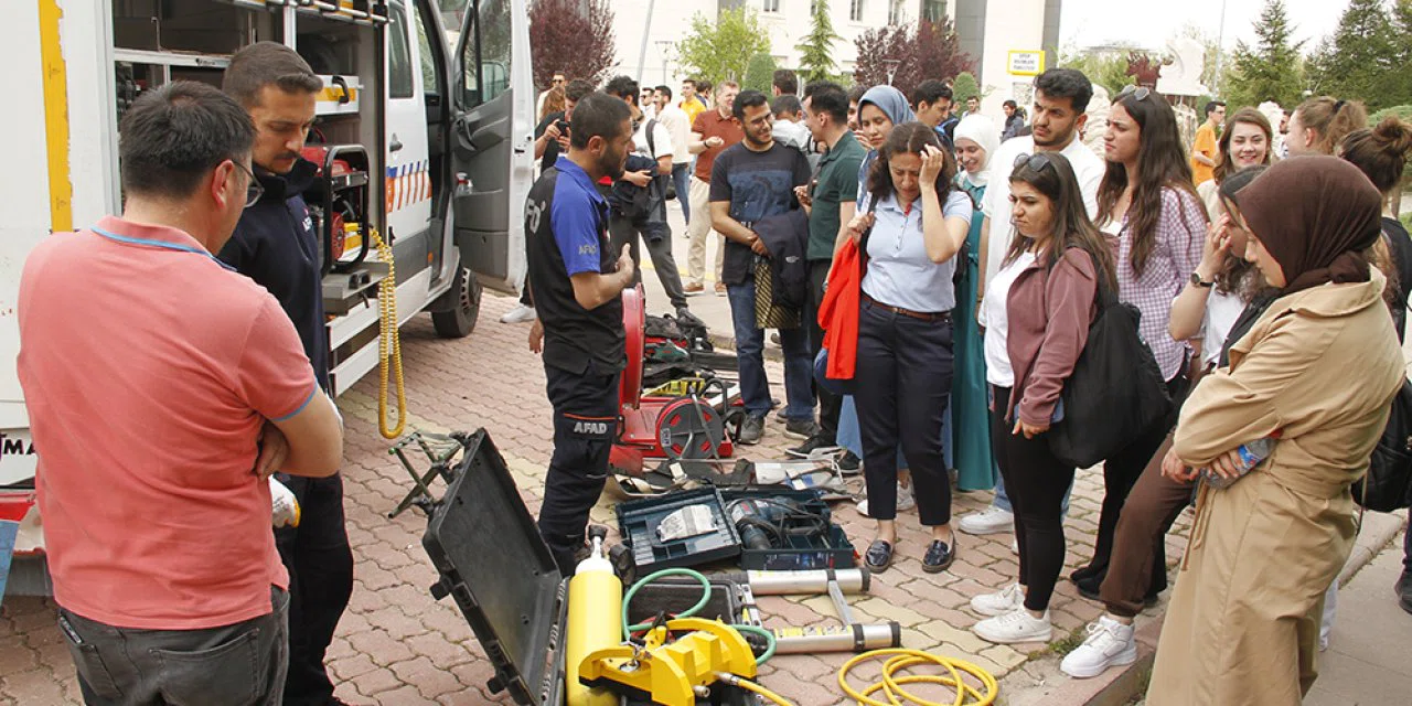 Konya AFAD'tan S.Ü öğrencilerine eğitim