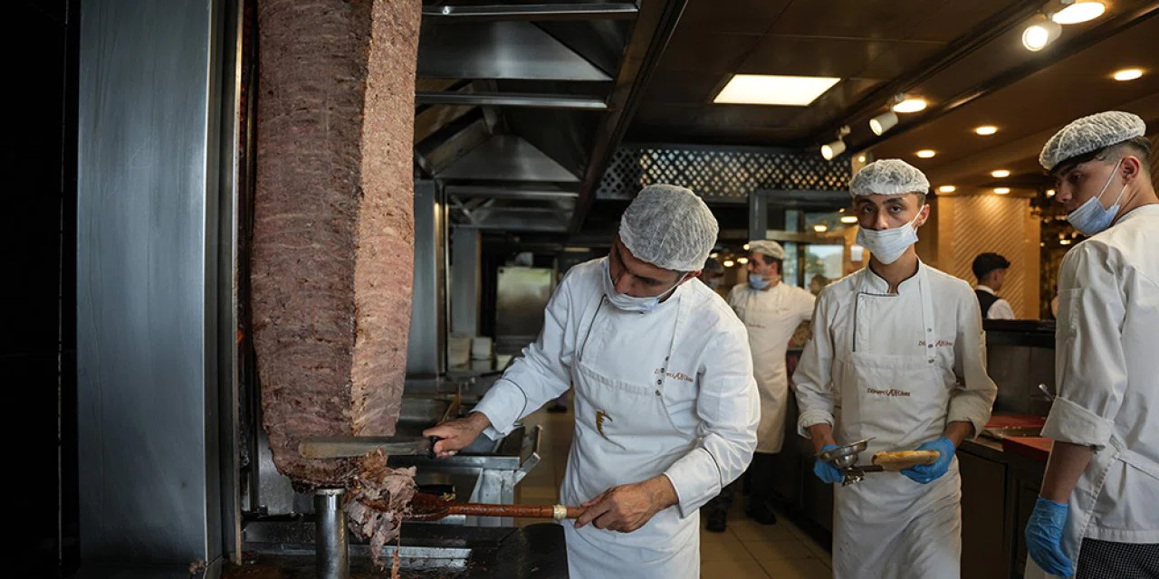 Dönerin anavatanı Türkiye’dir