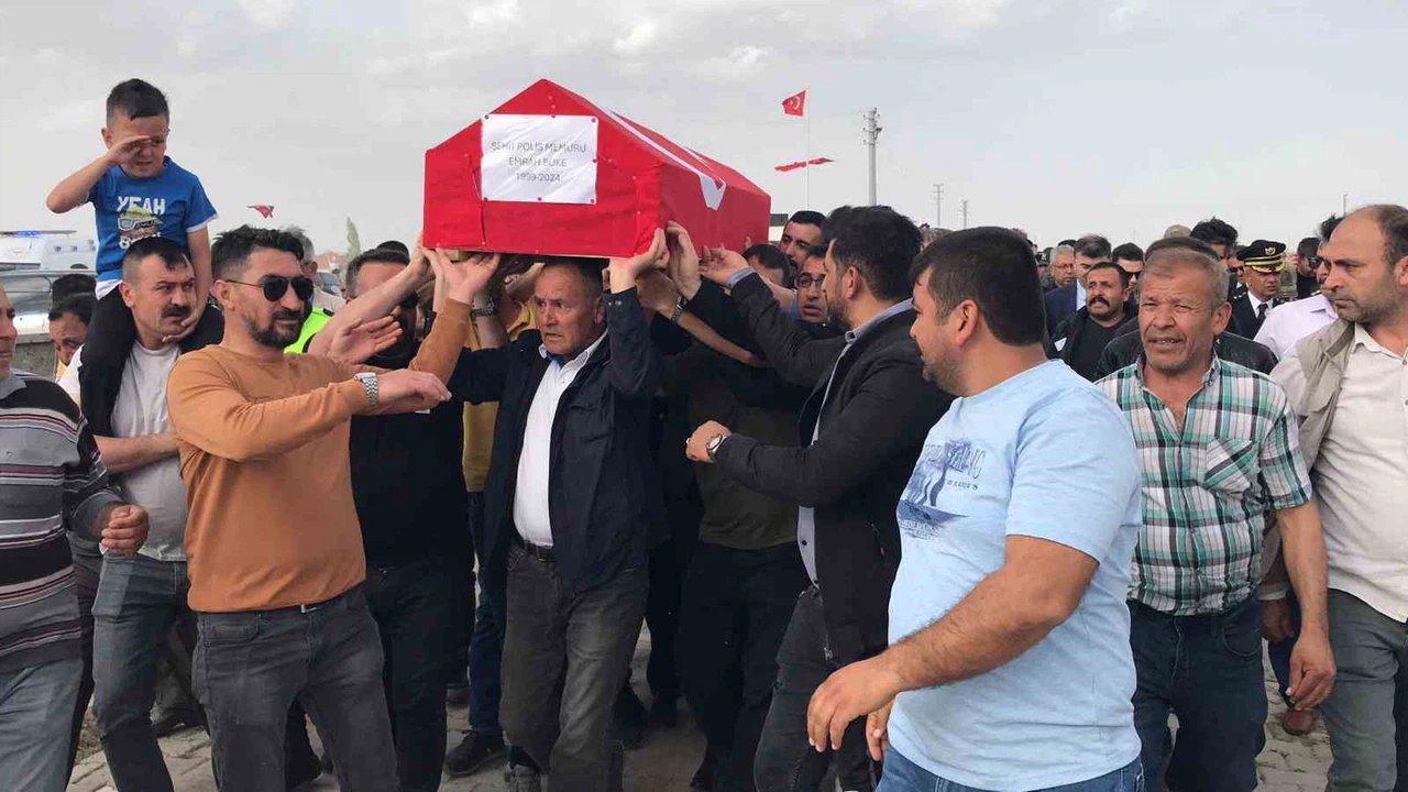 Konya şehidini uğurladı