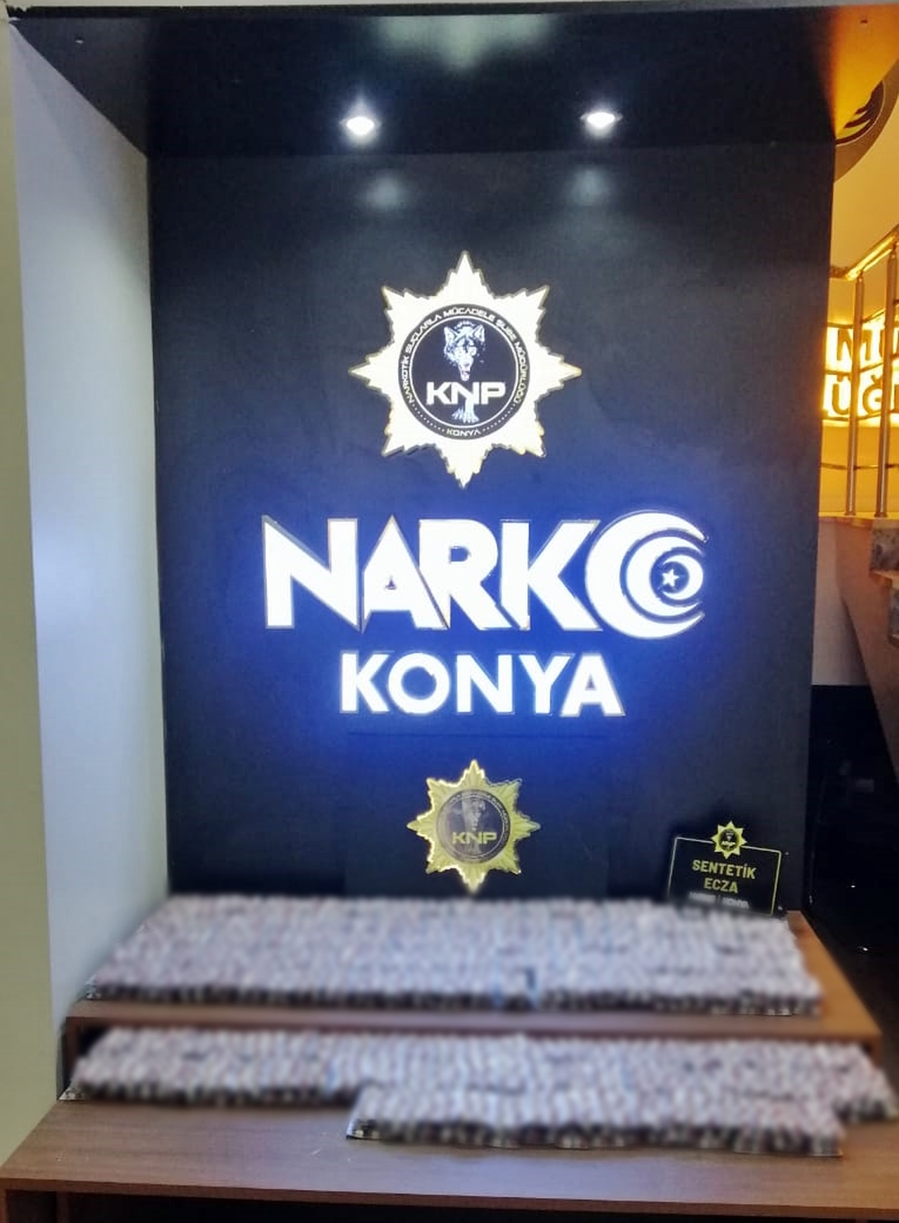 Konya'da zehir tacirlerine büyük darbe! On binlerce hap yakalandı