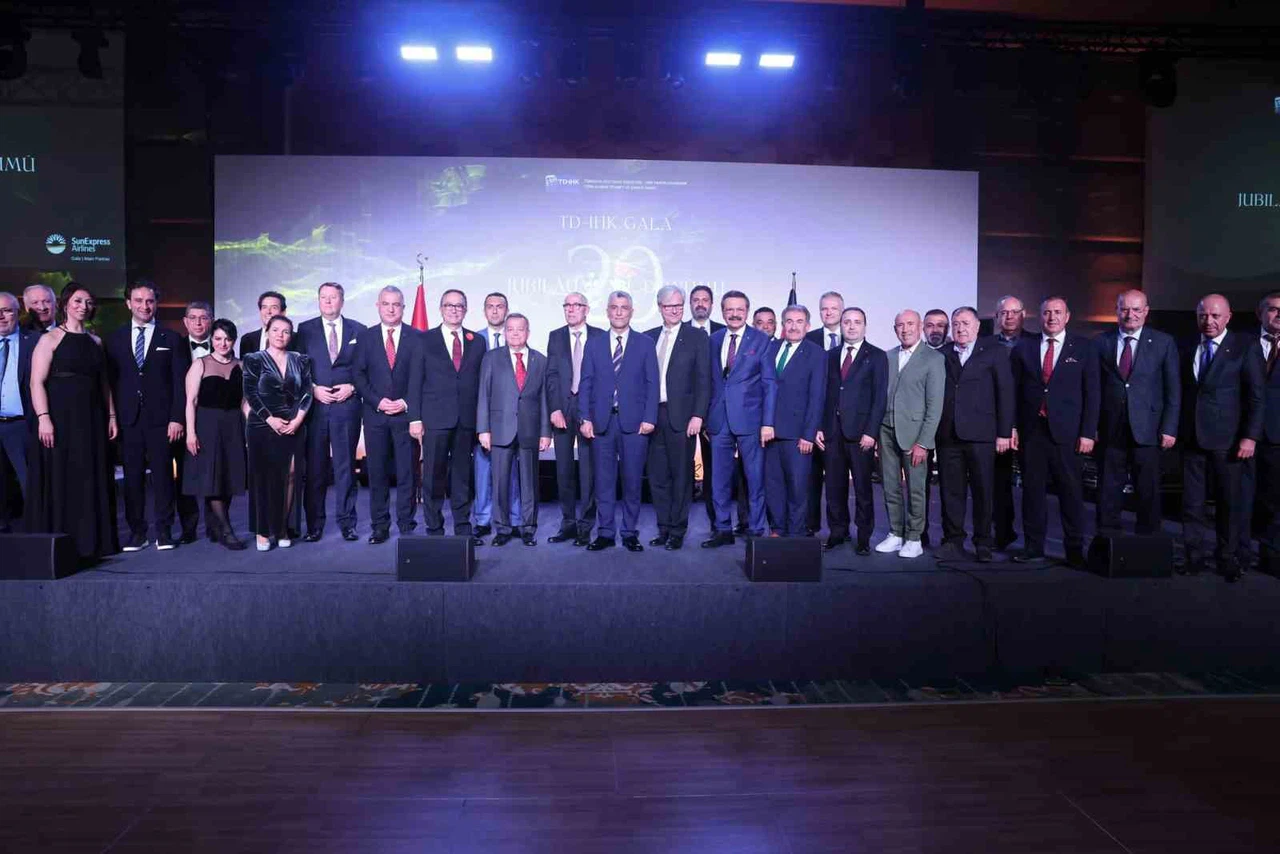 Ticaret Bakanı Bolat, Almanya’da