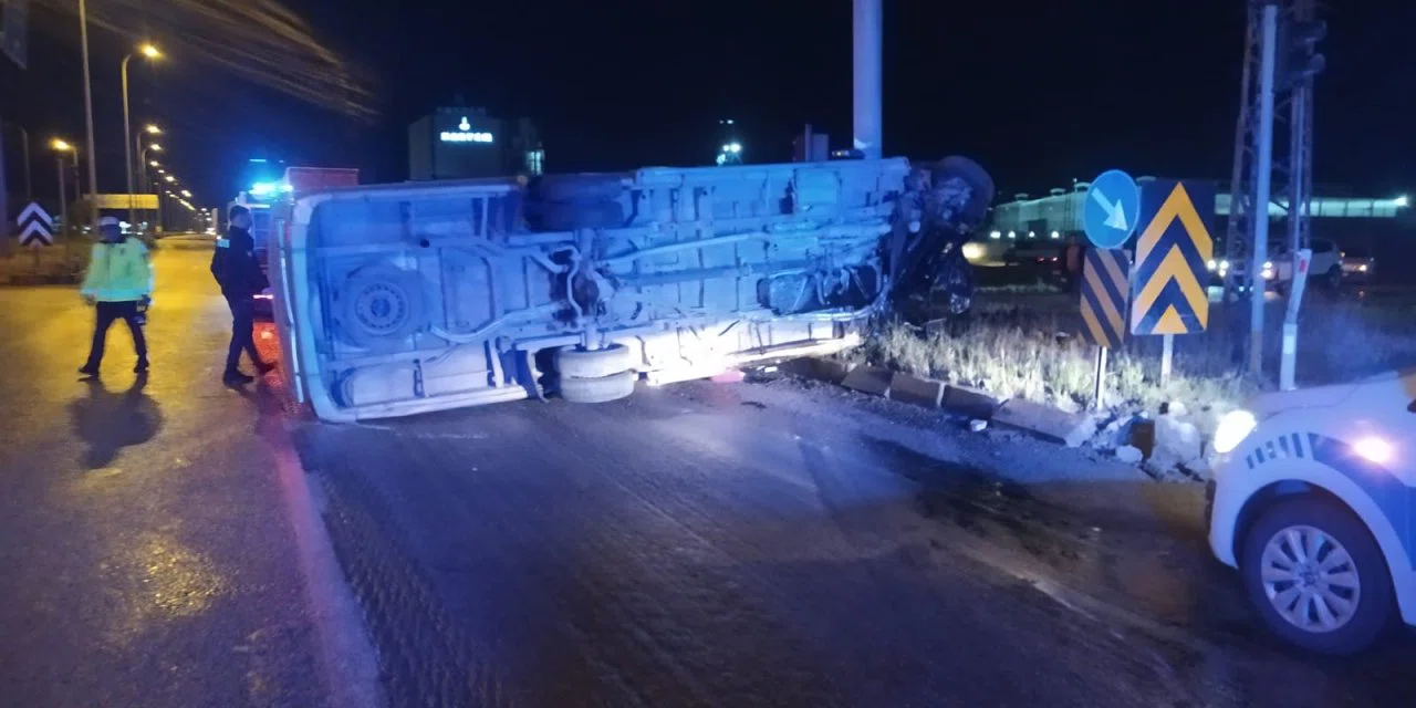 Konya'da feci kaza! 24 yaralı var
