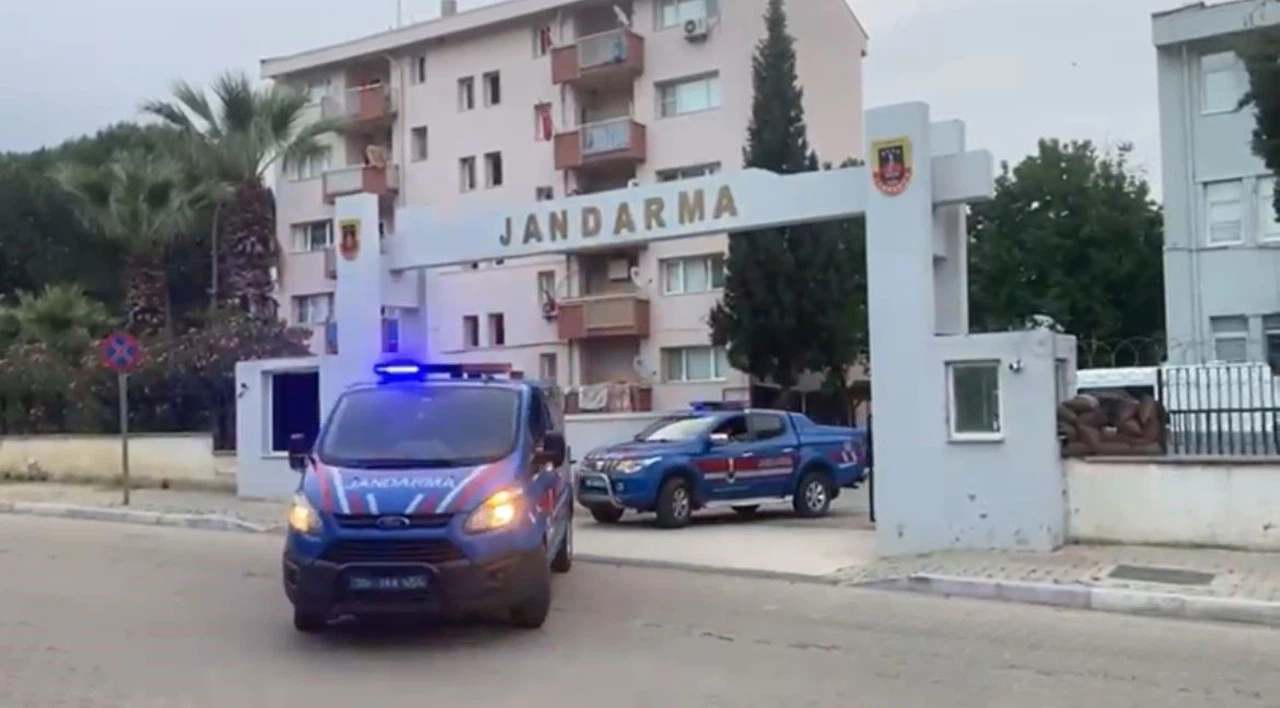 Bin 46 düzensiz göçmen yurt dışına kaçmaya çalışırken yakalandı