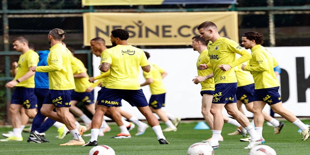 Fenerbahçe'nin Konyaspor maçı kamp kadrosu açıklandı