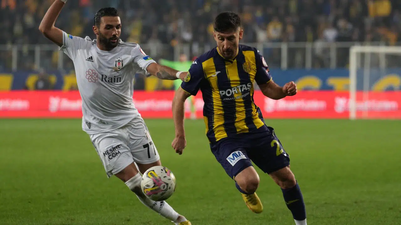 Beşiktaş yarı final için sahada