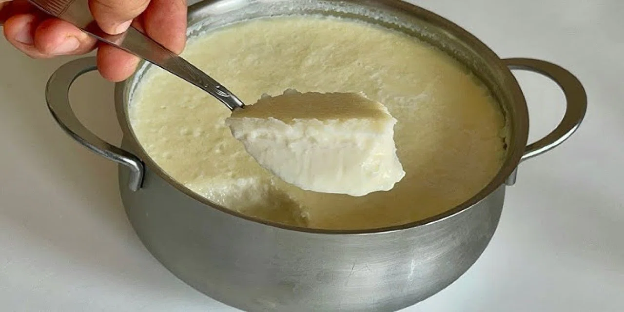 Mayasız olur mu demeyin! Sütün içine 1 avuç atın taş gibi oluyor ve kıvamı asla şaşmıyor