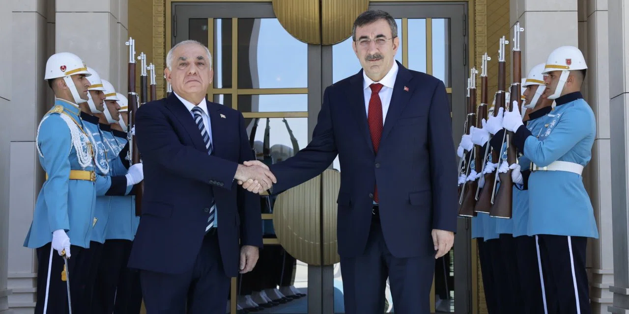 Cumhurbaşkanı Yardımcısı Yılmaz, Azerbaycan Başbakanı Asadov ile görüştü