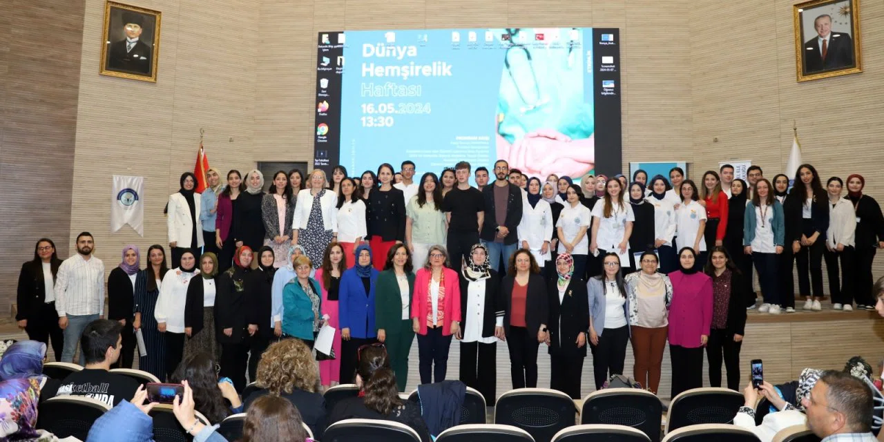 NEÜ’de Dünya Hemşirelik Haftası törenle kutlandı