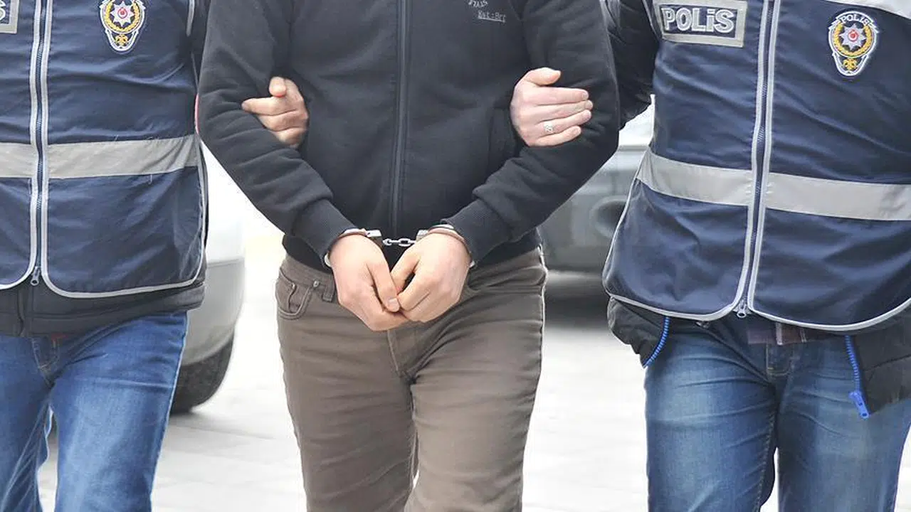 FETÖ/PDY soruşturmasında 8 gözaltı kararı