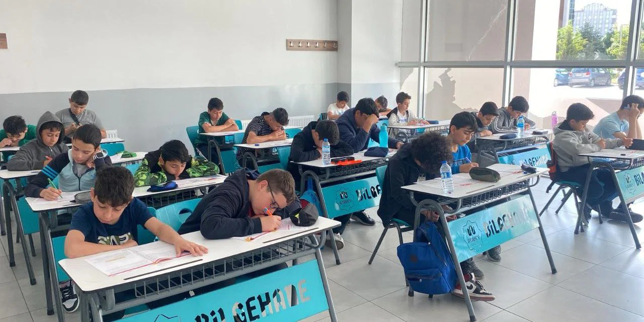 352 öğrenci içerisinde 20 Konyalı var! Büyük başarı sağlandı