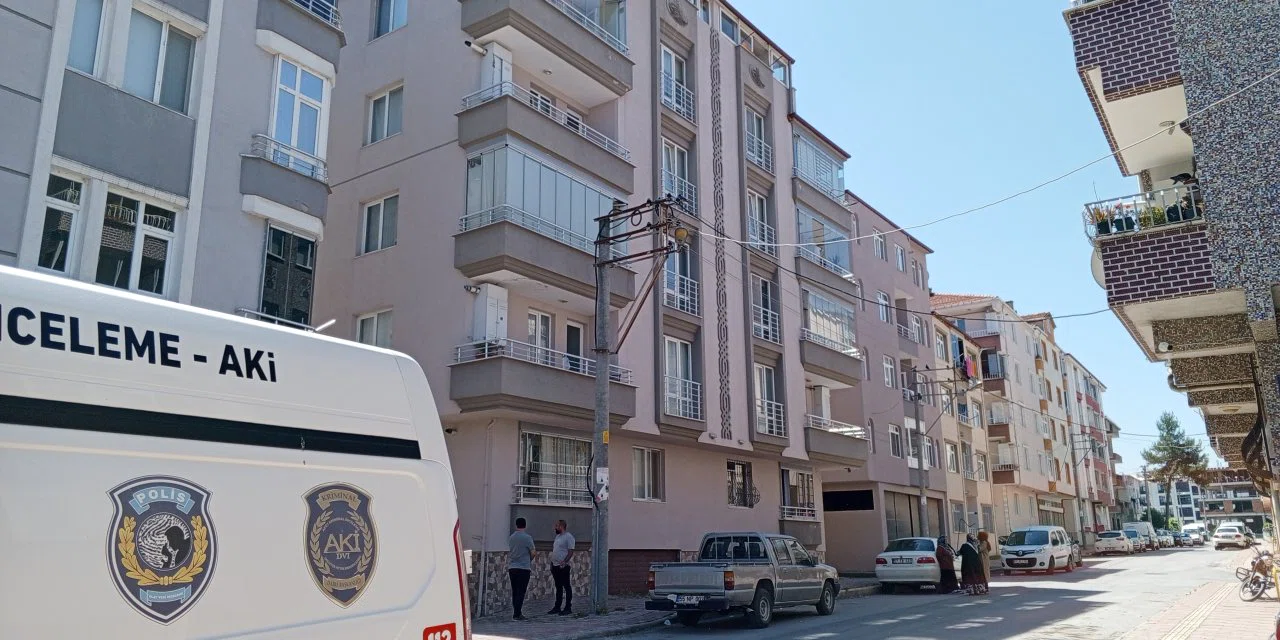 Polis kadını ipten alıp hayata döndürdü