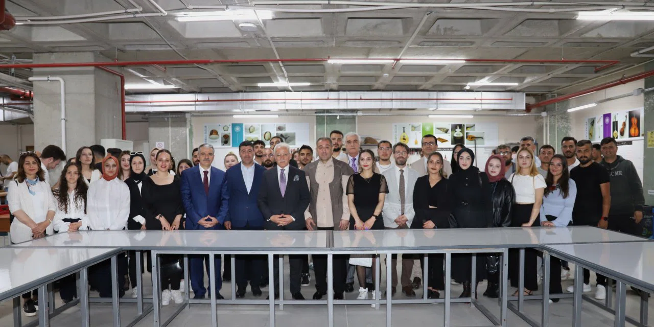 Türkiye'nin en büyük atölyesi Konya'da hizmete girdi