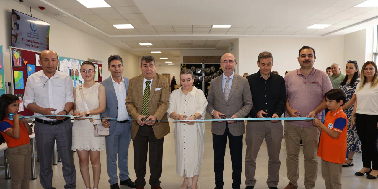 Başkan Pekyatırmacı, öğrencilerin heyecanına ortak oldu