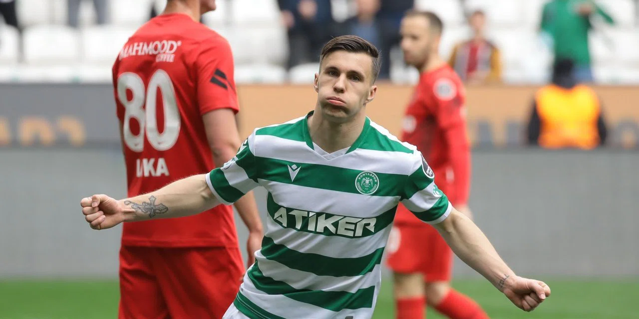 Konyaspor'da Michalak patlak verdi! Transfer tahtası ona bağlı