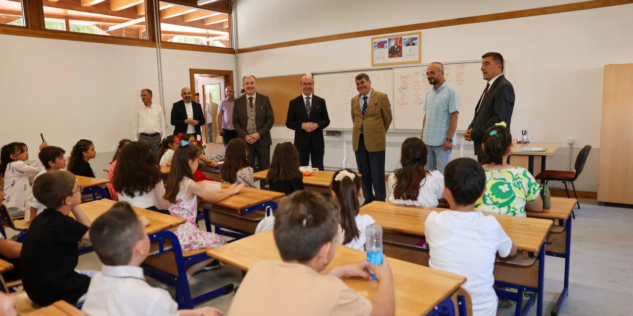 Selçuklu'da karne heyecanı yaşandı