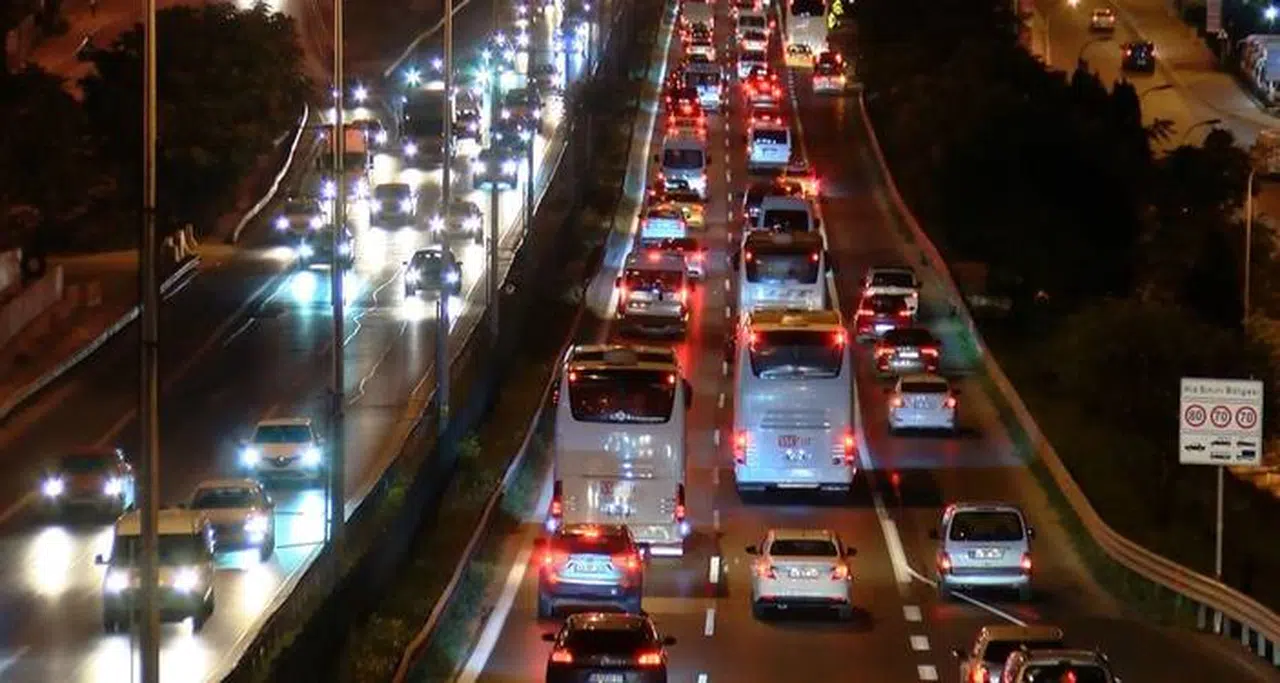 Yollarda bayram yoğunluğu devam ediyor