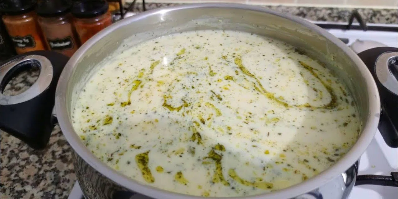 Yoğurtla yapılan bu çorba şifacı çorbalar arasındaymış. Üstelik çok doyurucu