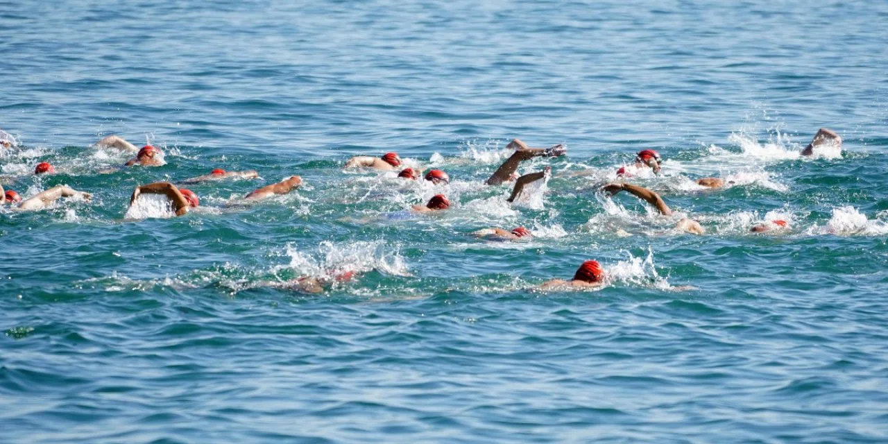 Denize girenler dikkat! Deniz çarpması neden olur? İşte deniz çarpmasının belirtileri