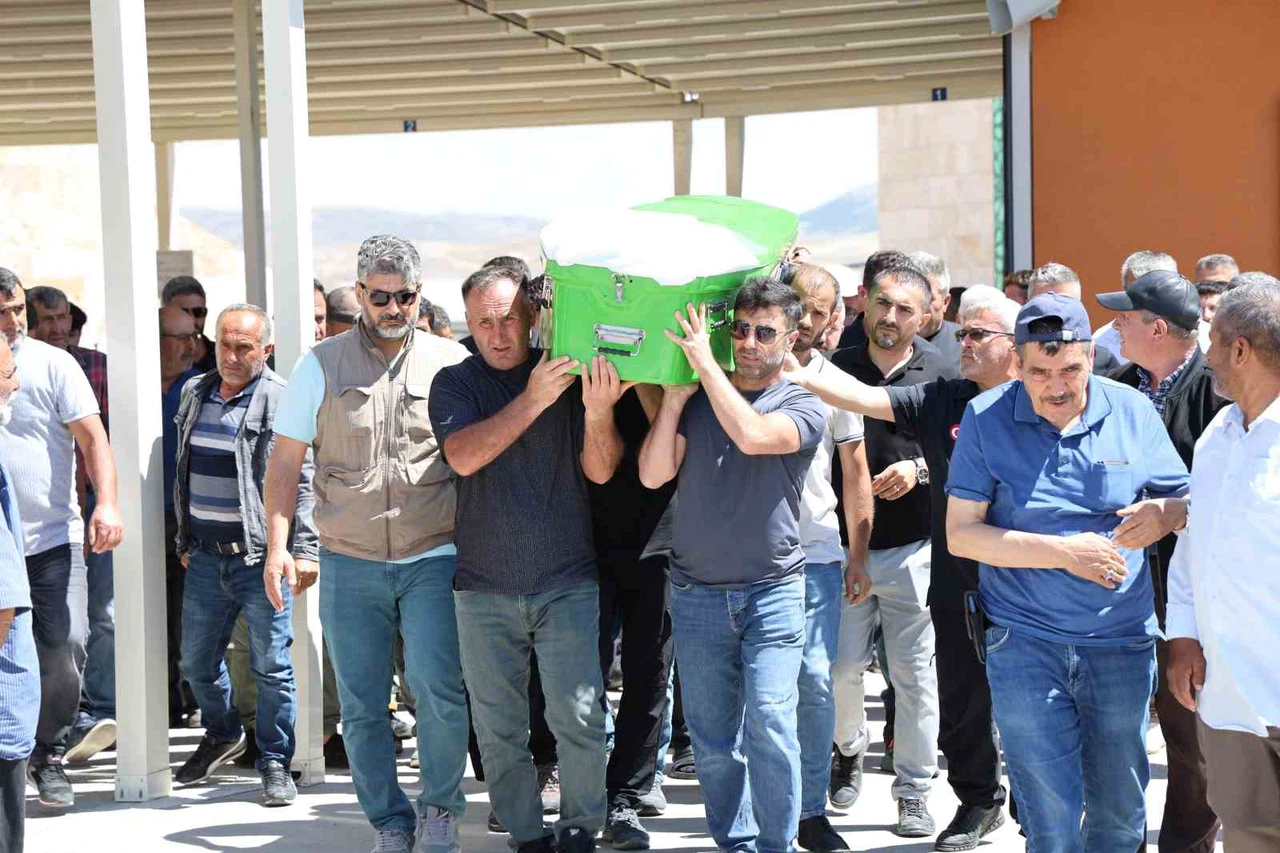 Organları 4 hastaya umut oldu, son yolculuğuna uğurlandı