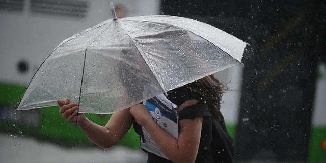 Acil olarak duyuruldu. Meteoroloji 15 il için uyardı: Gök gürültülü sağanak geliyor