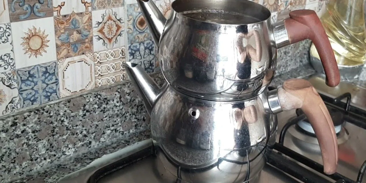 Ödüllü çay demleme. Bu yöntem lezzet uzmanlarından ödül aldı