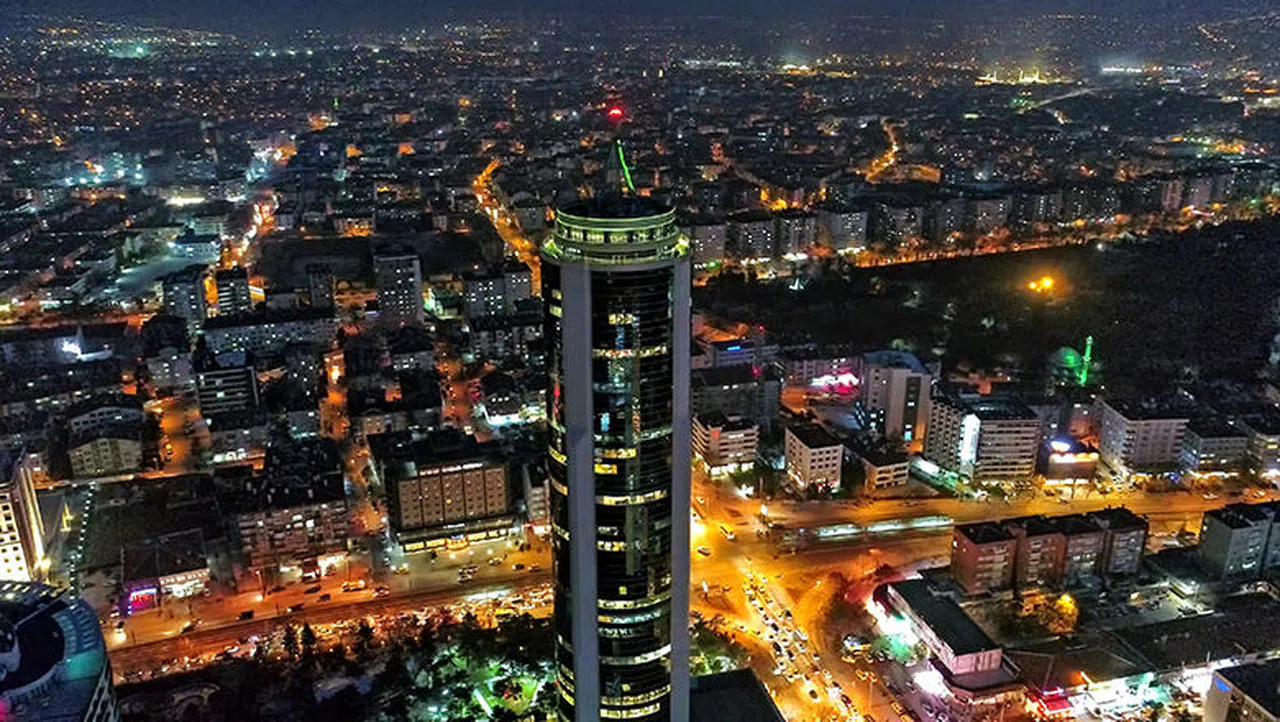 Konya Büyükşehir'in Akıllı Şehir uygulaması örnek oluyor