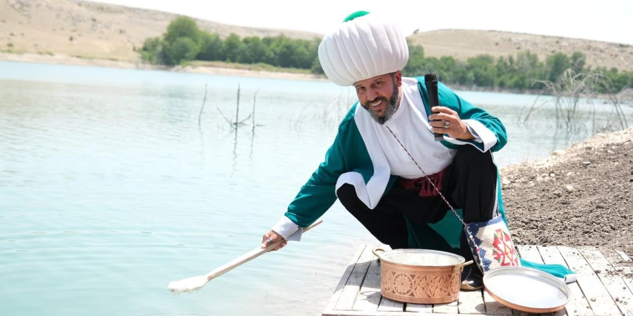 Muhteşem festival göle maya çalma ile başladı