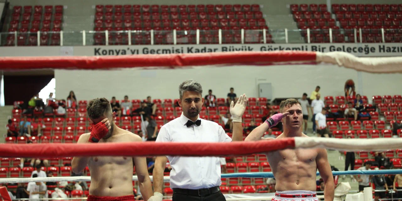Konya'da 8 bin kick boksçu milli olabilmek için dövüşüyor