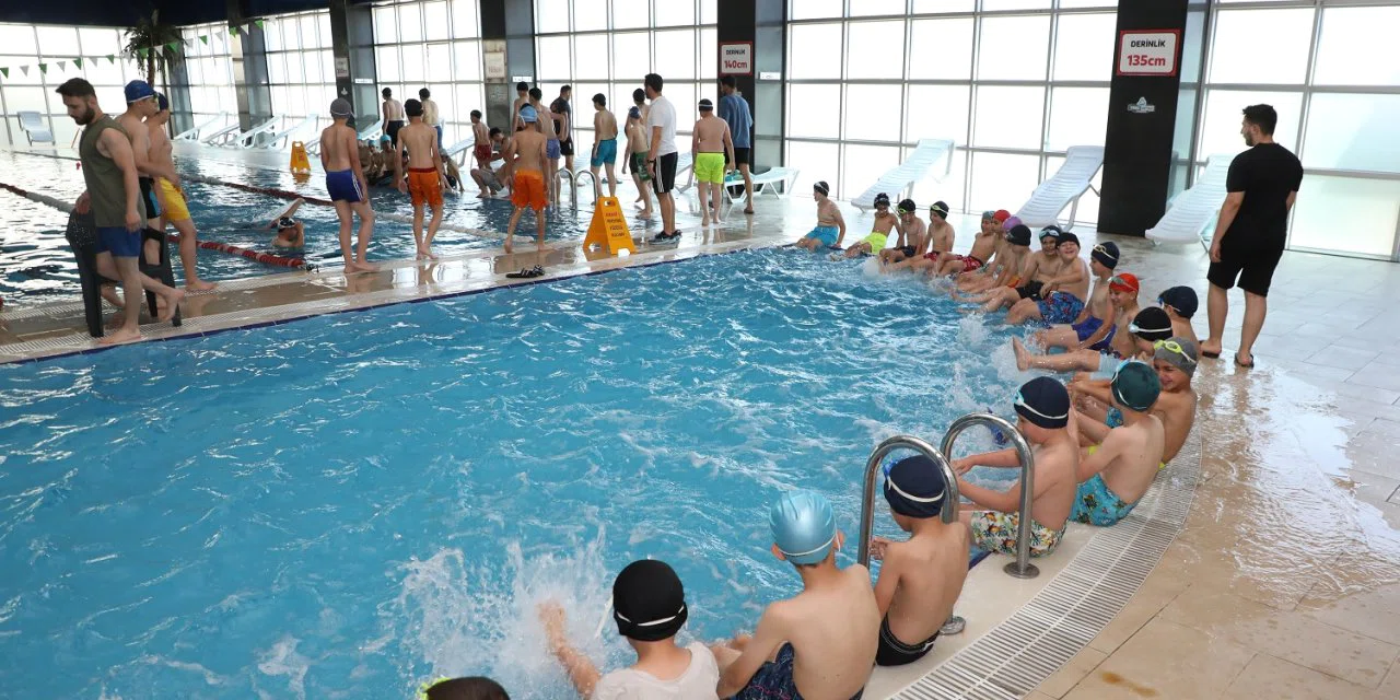 Karatay'da heyecan 5 bin sporcu ile başladı