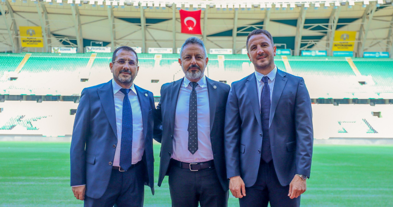 Konyaspor transferde gaza bastı! Sıra forvette