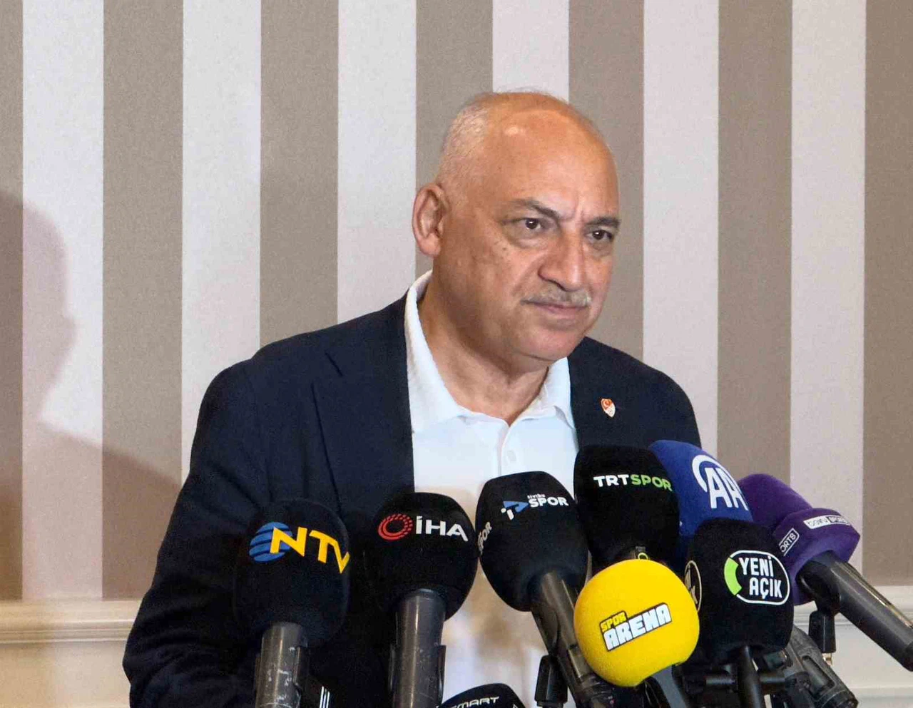 Mehmet Büyükekşi: "Bu yapılan haksızlığı kesinlikle kabul etmiyoruz, kınıyoruz"