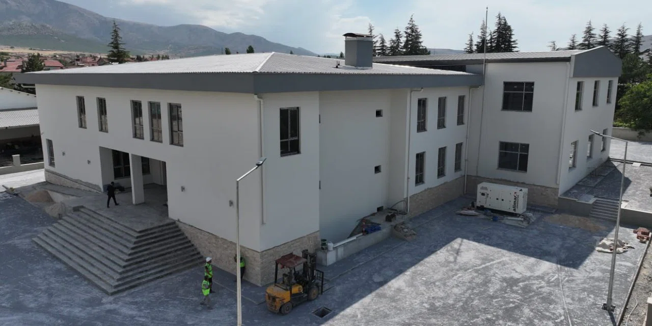 Konya'nın bu ilçesine 4 bin metrekarelik düğün salonu geliyor