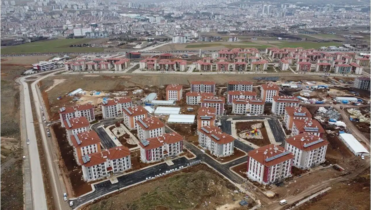 Bakan Kurum deprem bölgesi hedefini açıkladı
