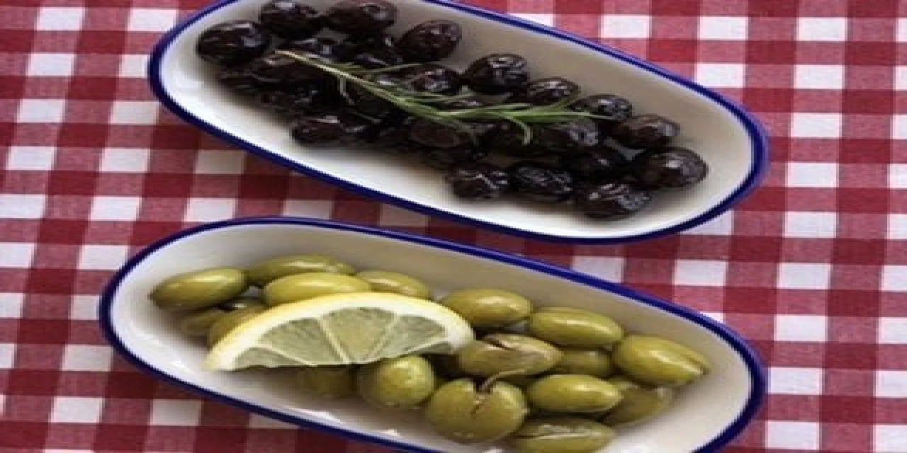 Yeşil mi siyah mı? Hangi zeytin çok daha faydalı? Uzmanların bir görüşü var