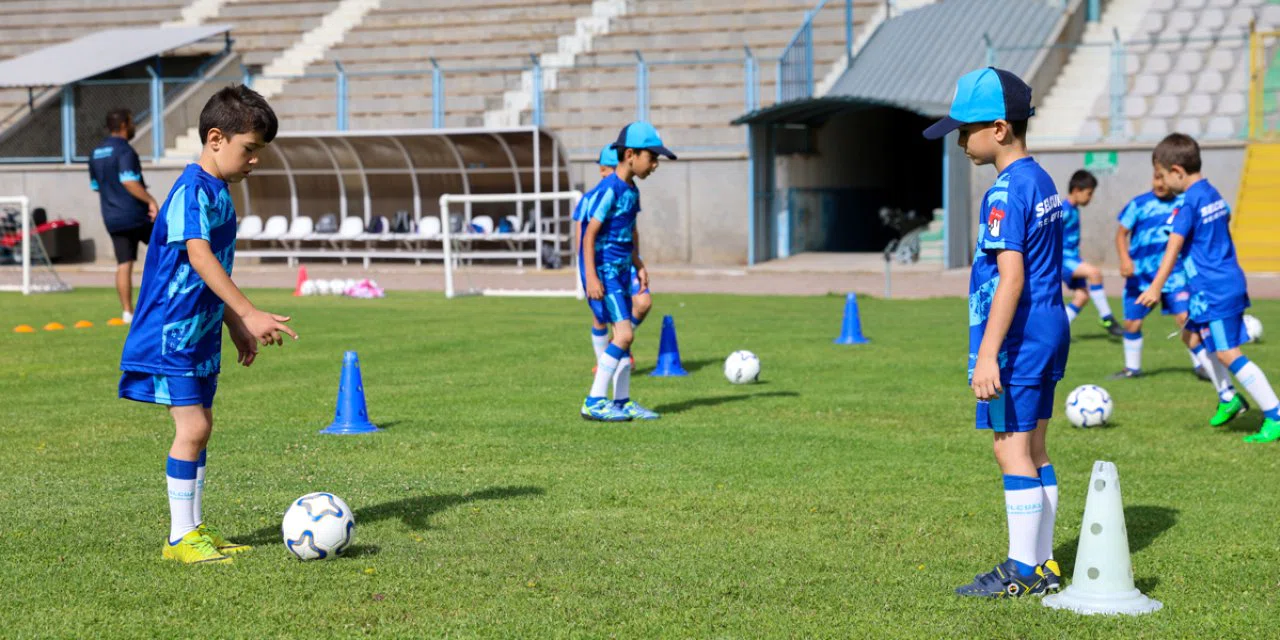 Selçuklu'da 2 bini aşkın öğrenci futbol ile ilgileniyor