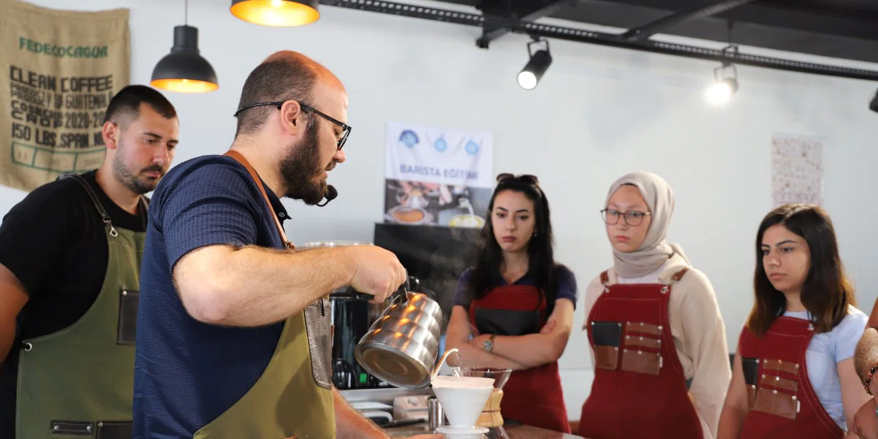 Konya yine Türkiye'ye öncülük etti! Barista eğitimleri başladı
