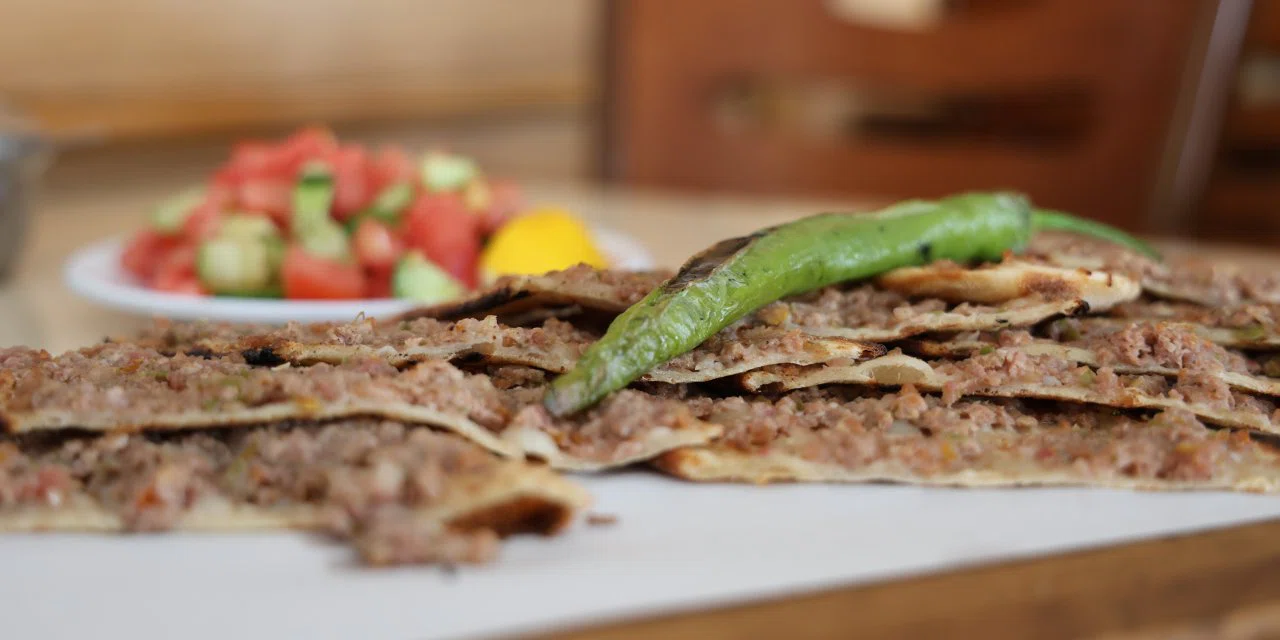 Konya'daki müteahhitler etliekmek lezzetini bitirdi! Gerçek etliekmek nasıl olur?