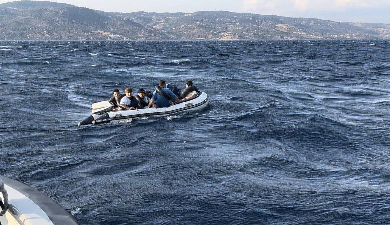 Ayvacık'ta kaçak göçmen yakalandı: 89 kişi