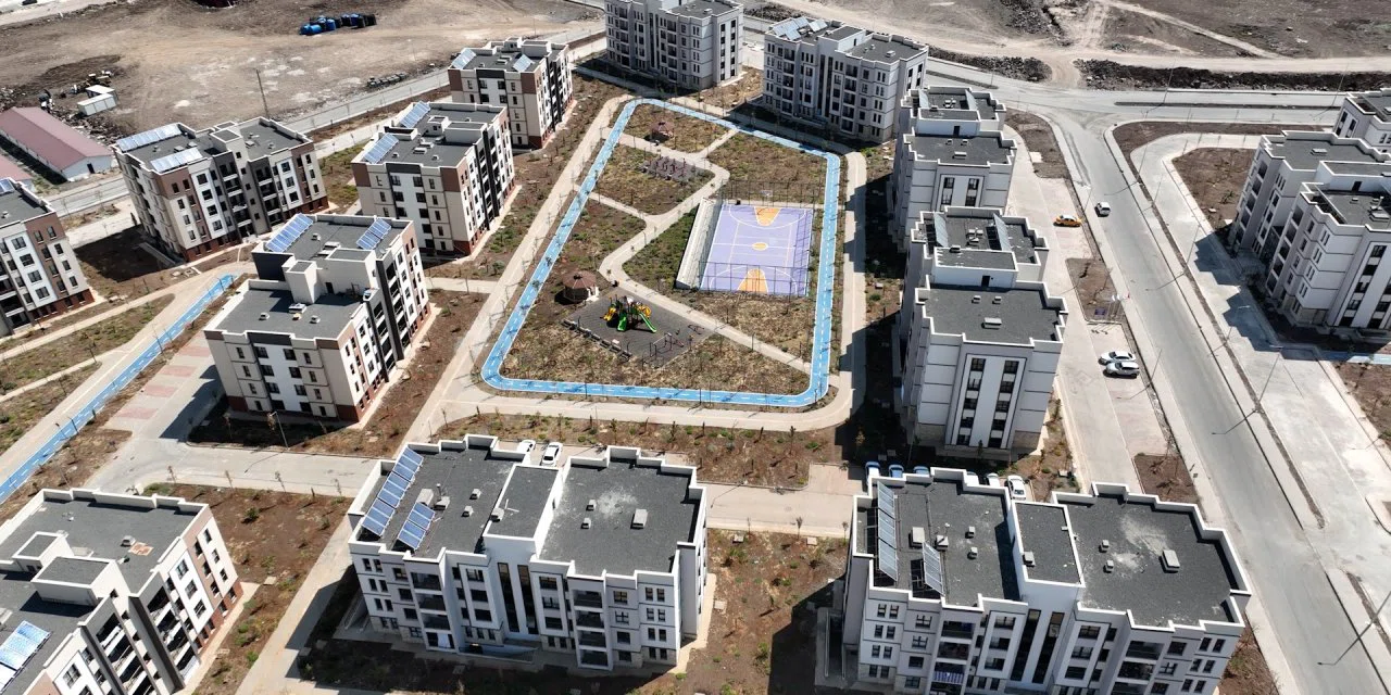 Depremin yaraları sarılıyor! Bakan Kurum açıkladı