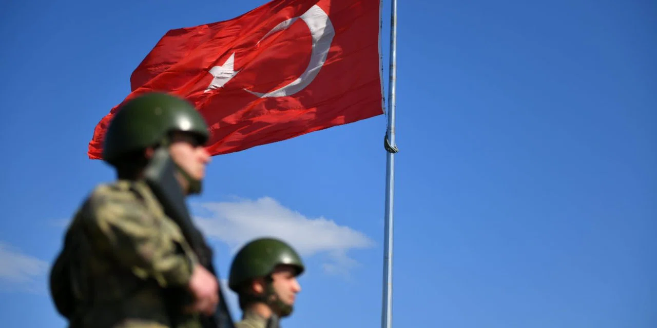 FETÖ mensubu kişiler sınırda yakalandı