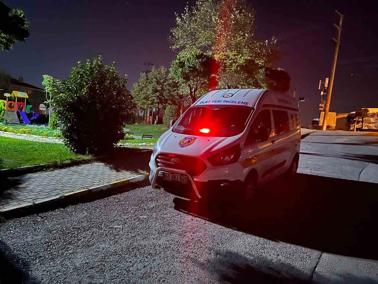 Gecenin sessizliğini silahlı kavga bozdu: 2 yaralı