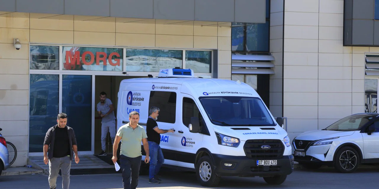 Yumruk darbesi resepsiyonisti hayattan kopardı