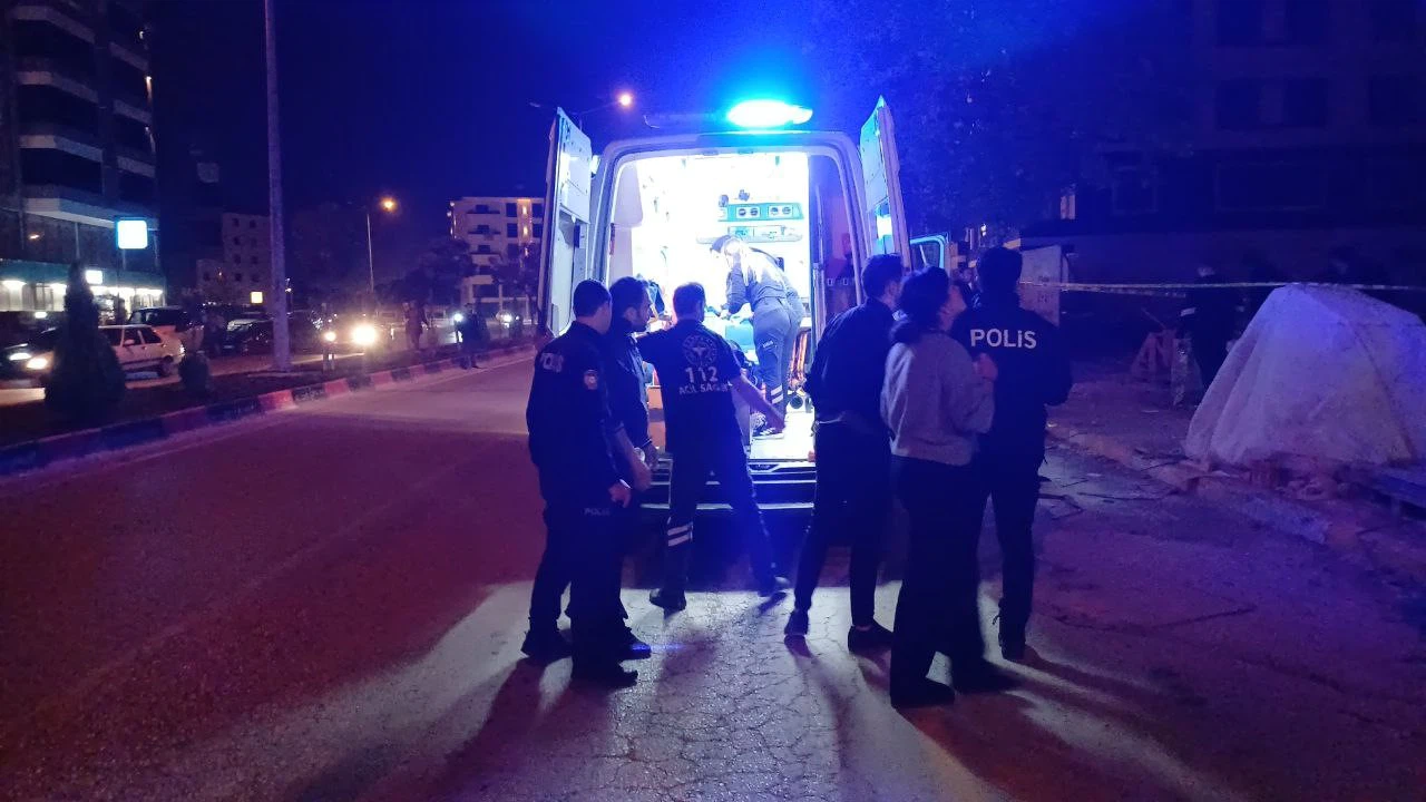 Boşanma aşamasındaki genç kadın 5. kattan atladı