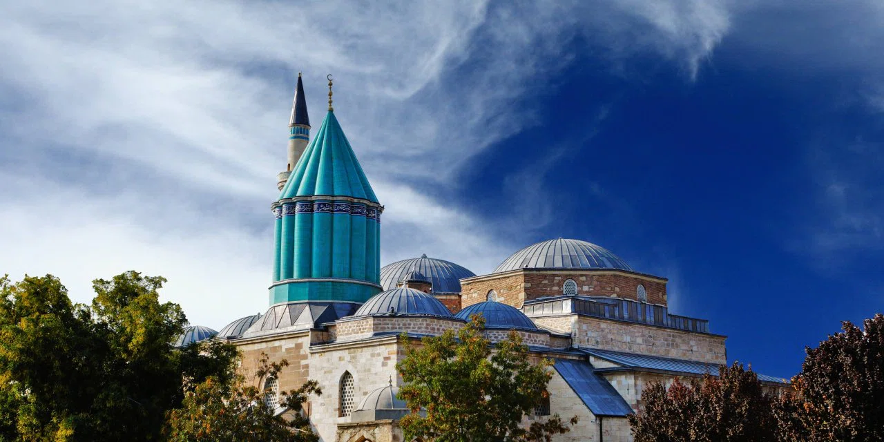 Konya 5 asırdır değerine sahip çıkıyor. Şehir Aralık ayına hazırlanıyor